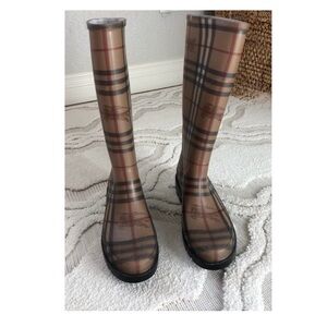 Authentic Burberry Haymarket Rain ☔️ Boots 👢